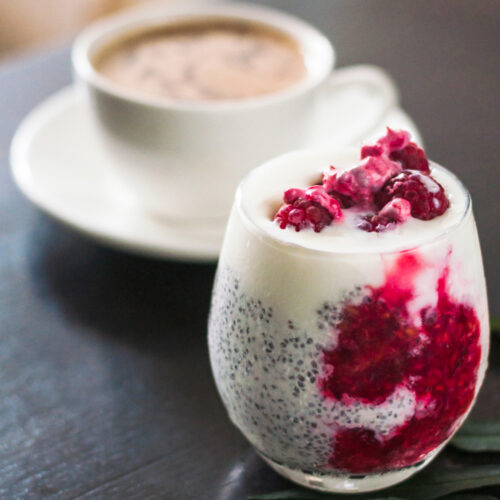 Jogurtový snack s chia semienkami – zdravý recept pre diabetikov | EKO-BIO-NATURA